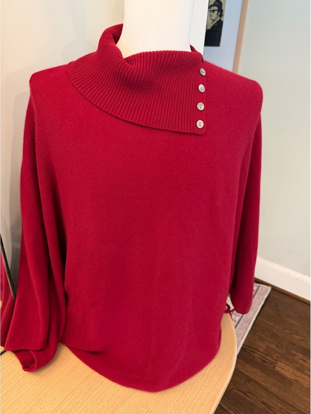 Bloomingdale's Women's 100% Cashmere Red sweater cape  Size 1X